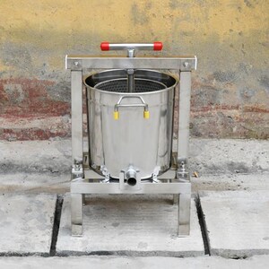 不锈钢压榨机压蜂蜜酒糟水果小型家用带外桶全封闭新款手动榨汁机
