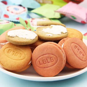 临期价 aji跳跳糖马卡龙果味夹心饼干133g盒装办公室下午茶零食