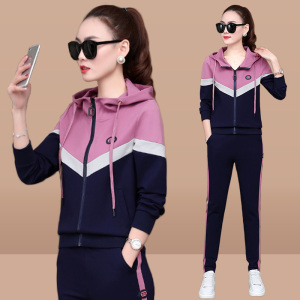 女士运动套装特步