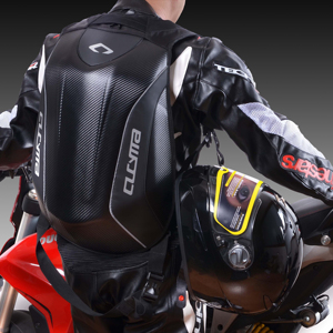 酷西玛摩托车硬壳背包骑士碳纤维花纹硬壳盔甲双肩保护背1602