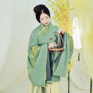 煜裳汉服立春原创女装红绿色绣花双绕曲裾短正规传统形制日常春装