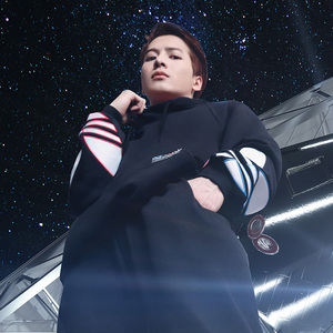 adidas阿迪三叶草2021新款男子王嘉尔同款连帽卫衣针织套衫gn3570