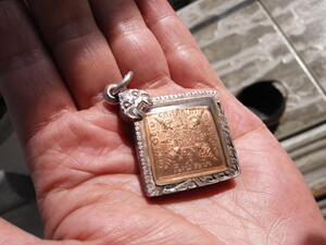 泰国 银壳佛牌 龙婆卡贤 四面佛