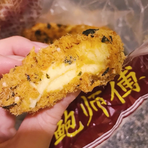 正宗鲍师傅肉松小贝海苔酥松小贝 肉松蛋糕 鲍师傅糕点 国内代购