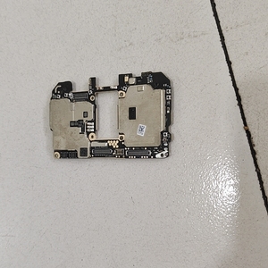 华为mate10pro,原装拆机主板,无维修,无进水功能正常