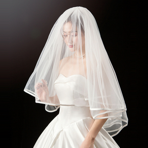 韩式新娘蓬蓬头纱多层婚纱新款结婚包边头纱简约短款韩式旅拍头纱