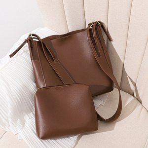 上课通勤大容量托特大包包女春夏2022新款高级感大学生单肩斜挎包