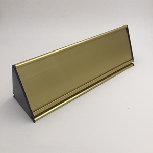 三角桌牌双面座牌三角牌接待公司铝合金姓名牌座位牌展示牌定制