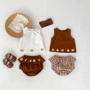 3-6-9个月1一2岁女宝宝可爱分体套装婴儿背心短裤两件套夏装衣服
