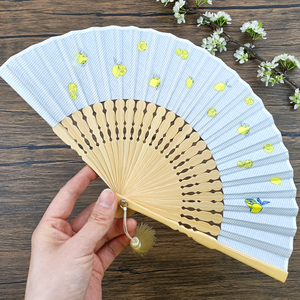 日本棉布刺绣小扇子清新可爱水果日式和风竹扇便携18cm迷你折叠扇