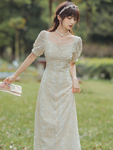 温柔风法式复古方领蕾丝连衣裙高级感名媛气质显瘦长裙超仙女夏季