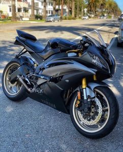 进口雅马哈r6四缸趴赛跑车r1四缸重机车小忍者250c地平线重型跑车