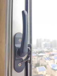 溢溢隆月牙锁推拉窗户限位器儿童安全锁平移式窗锁老式塑钢窗锁扣