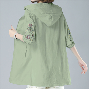 中年女士防晒服夏季薄款外套开衫中长款大码宽松透气绣花防晒衣衫