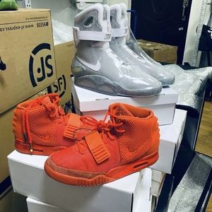 000人付款淘宝nike air yeezy 2 solar red黑粉 夜光 红椰子508214