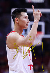 6寸 易建联 亲笔签名照片新款热门宣传照签名照26   号