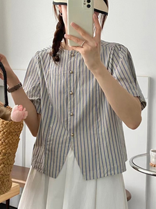 设计感小众短袖衬衫女上衣夏季新款韩版宽松条纹衬衣时尚洋气小衫