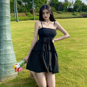 性感连衣裙女夏款抹胸收腰a字短裙洋气学生减龄夜场吊带上班裙子