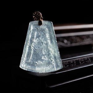 翡翠山水吊坠高冰起光山水牌挂件18k镶嵌扣头天然a货玉石男女坠子