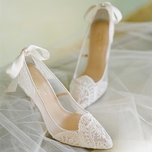 【传递喜气，祝99】婚纱小CK新娘婚鞋白色蕾丝绑带蝴蝶结元素