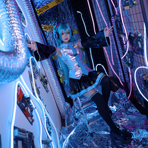 泉雾 初音未来 miku 公式服漆皮cosplay服日本少女动漫服装套装