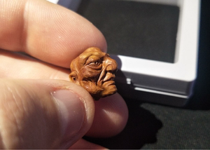 野生龙纹桃核雕刻罗汉单颗单籽样品压惊辟邪