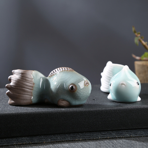 年年有余鱼陶瓷摆件创意可爱茶宠招财青瓷小鱼茶盘茶玩茶道配件鱼