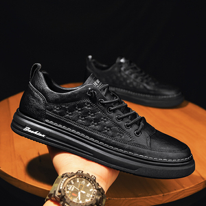 男鞋秋季2021新款时尚黑色潮鞋英伦潮流百搭男士休闲皮鞋软底板鞋