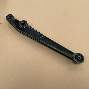 适配雷腾t35 瑞易雷军l3 v8 江铃e100电动汽车后托臂后支臂后摆臂