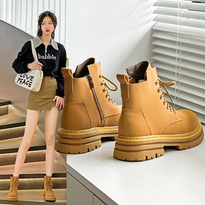 黄马丁靴搭配衣服图图片