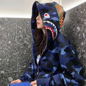 潮牌bape鲨鱼卫衣男经典迷彩情侣刺绣连帽开衫宽松大码学生外套女