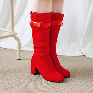 红色高跟靴子中高