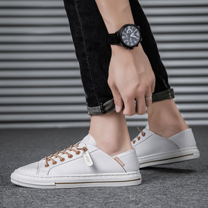 抖音百搭基础小白鞋子男网红同款板鞋潮common配西装短裤牛仔的
