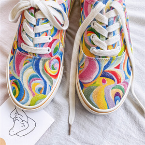 彩绘帆布鞋情侣