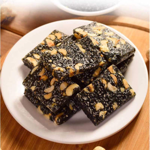 枣芝核桃糕核桃黑芝麻糕软糖传统老式糕点心芝麻糕软糕年货零食