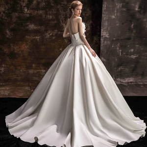 法式抹胸2021新款新娘主婚纱高级质感缎面出门轻纱小个子高端绸缎