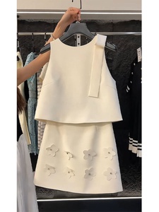 2024新款夏装搭配一整套高级感白色蝴蝶结背心花朵短裙两件套装女