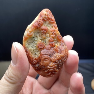 新琢成翡翠佛魔一念之间玉吊坠大马坎红黄翡俏色双面立体精工雕刻