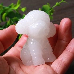 拍卖捡漏天然阿富汗玉白玉生肖狗小泰迪家居摆件男女玉手把件玉佩