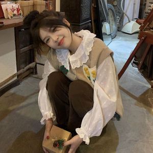 韩系可爱小花图案针织开衫毛衣马甲女甜美娃娃领泡泡袖衬衫两件套