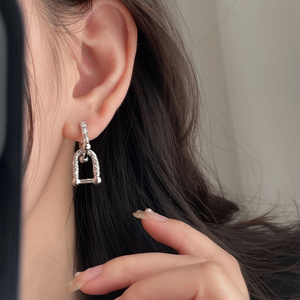 13小宝s925银唐草纹马蹄耳扣耳环女小众设计时尚 约6g 2.3cm