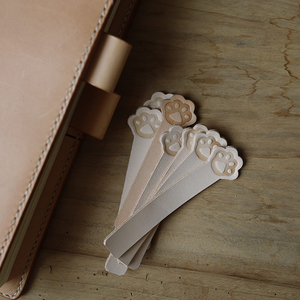 zowu 植鞣皮纯手工可爱猫爪书签 真皮头层牛皮卡通