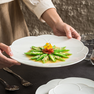 创意陶瓷套装花瓣形碗碟盘酒店餐厅特色冷菜盘简约轻奢异形盘餐具
