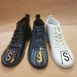 品牌断码清仓女鞋佰利多纳欧美风牛漆皮大s圆头多孔系带平底休闲