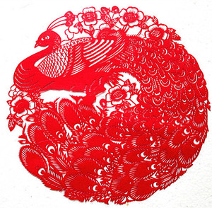 纯手工雕刻孔雀剪纸窗花 红纸镂空窗贴画 精美剪纸画门贴玻璃贴