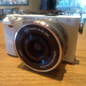 二手sony/索尼 ilce-a6000 a5000a6300la6400 a5100微单a6100相机
