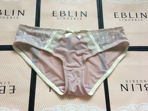 现货速发韩国EBLIN藕粉色简易蕾丝三角裤