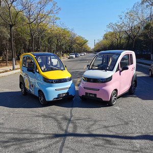 爱玛正品a520全封闭电动四轮车女性家用小型新能源代步车两门三座