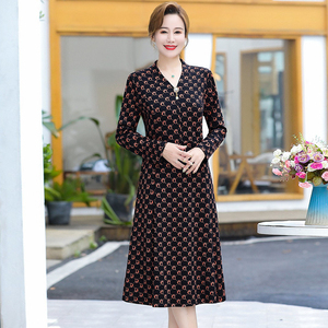 中年妈妈秋装连衣裙中长款阔太太中老年人女春秋气质高贵过膝长裙