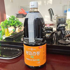 韩国进口调料 蒙古真酱油 下面条 拌面 拉面烧汤酱油1.5l 大瓶